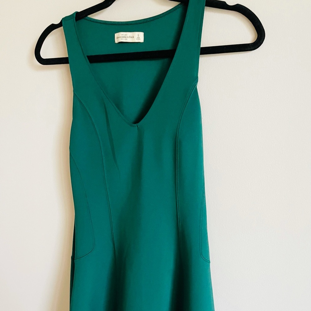 A&F : Beautiful emerald green summer dress